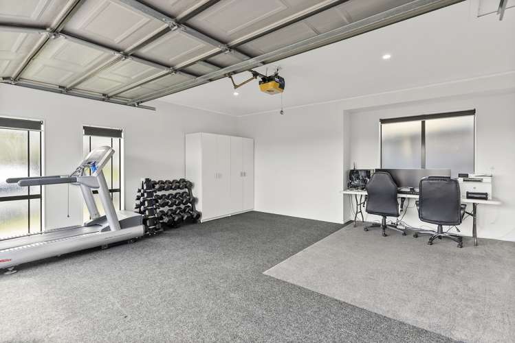 1 Black Teal Close Unsworth Heights_13