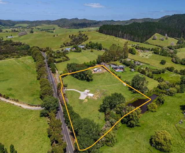 Stunning Rural Setting Between Kerikeri & Paihia