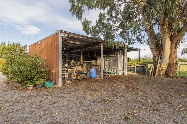 862 Oxford Road Fernside_22