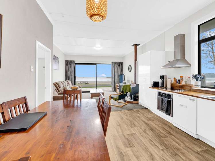 358 Pounawea Road Owaka_9