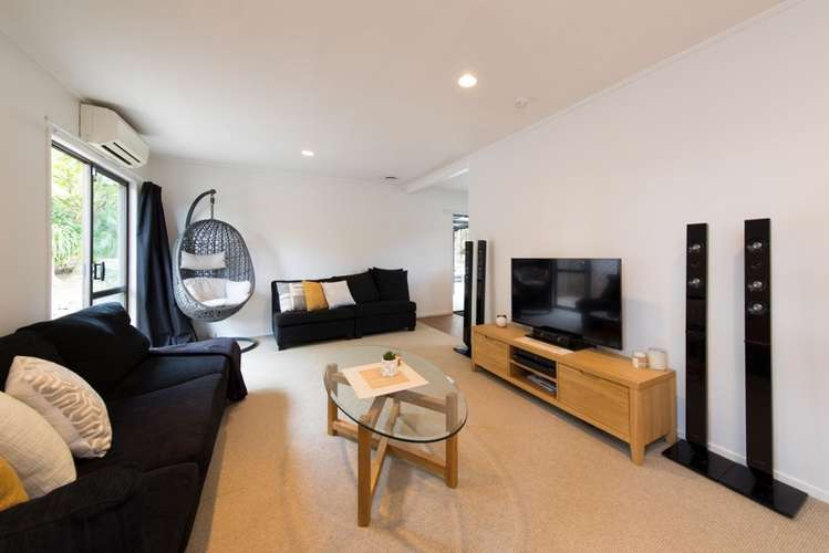 16 Adam Sunde Place Glen Eden_10