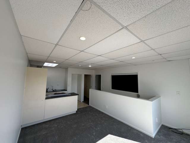 22/6 Airborne Road Albany_3