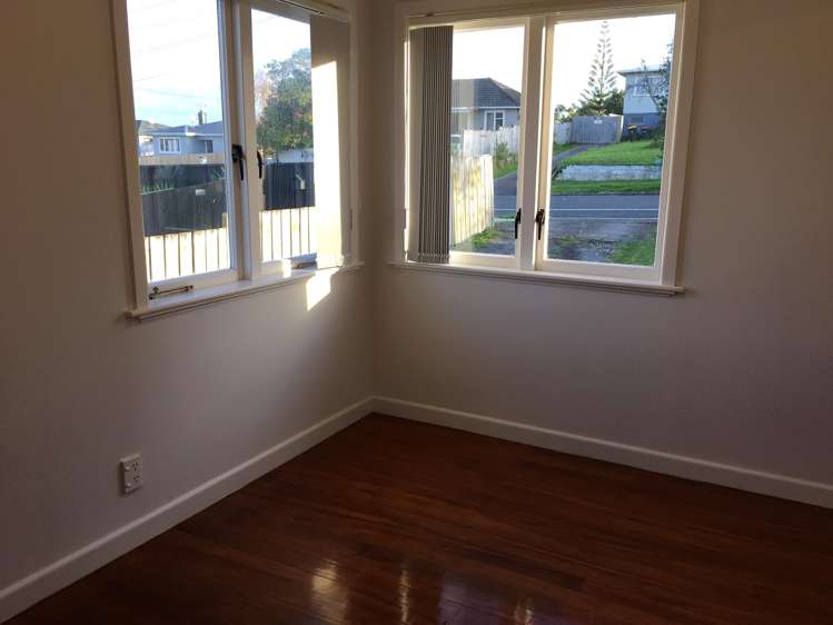 13 Christmas Road Manurewa_8