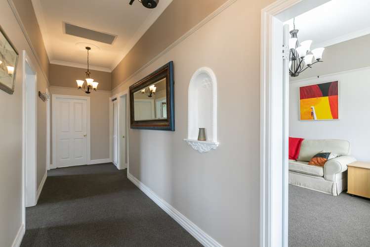 37 Drummond Street Mount Cook_10