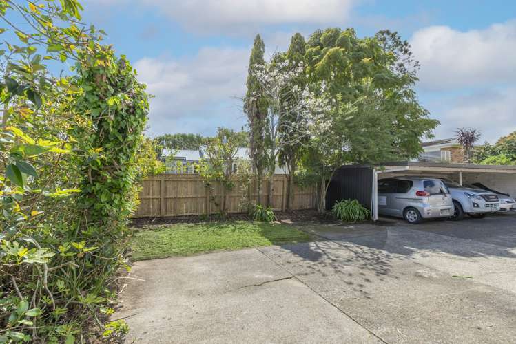 4/2a Peary Road Mount Eden_14