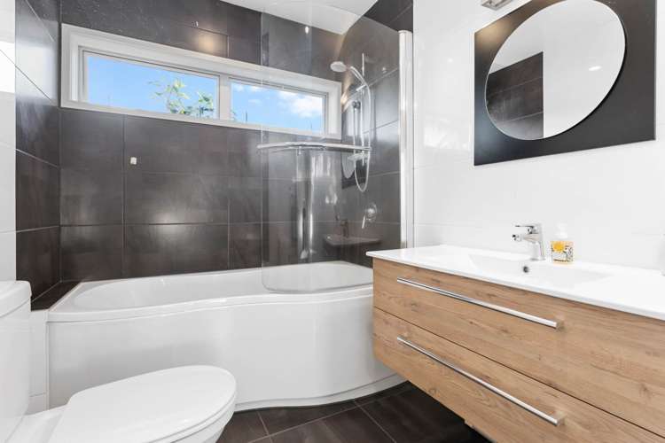 16a Fairview Road Mount Eden_13