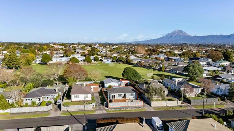 12 Karaka Street Merrilands_0