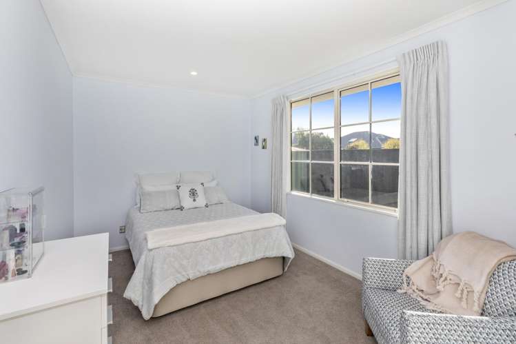 2 Applefield Court Northwood_13