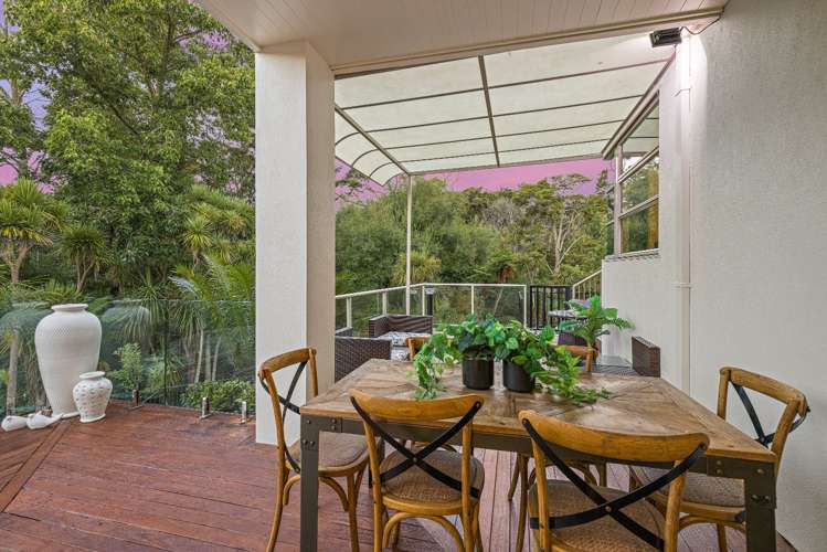 5 Oakford Park Crescent Greenhithe_8