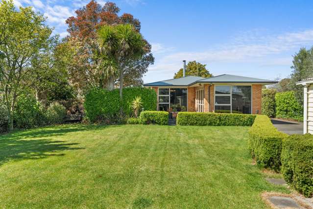 Rare Opportunity - 1012sqm section!