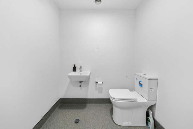 21/74 Westpoint Drive Hobsonville_4