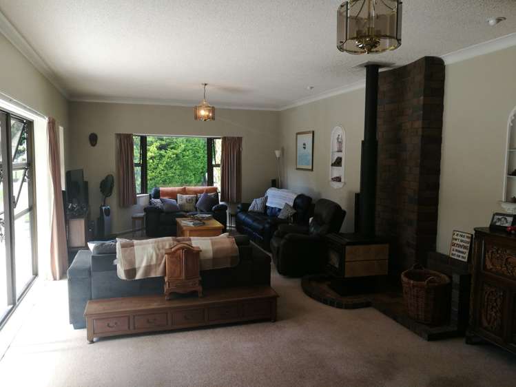 1 Titoki Grove Featherston_5