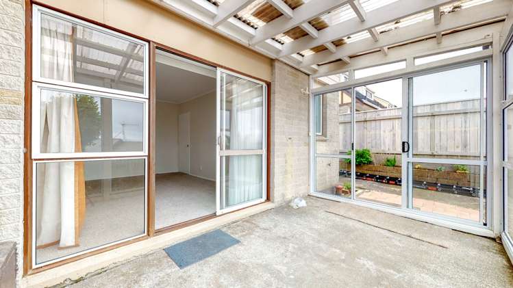 36 Akaroa Drive Maupuia_5