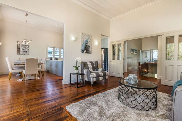 24 Queens Parade Devonport_13