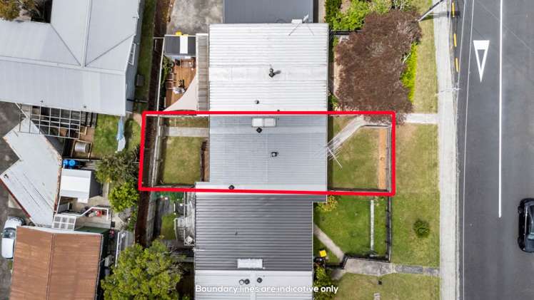 2/174 Birkdale Road_0