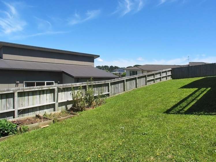 93 Te Puia Drive Aotea_22