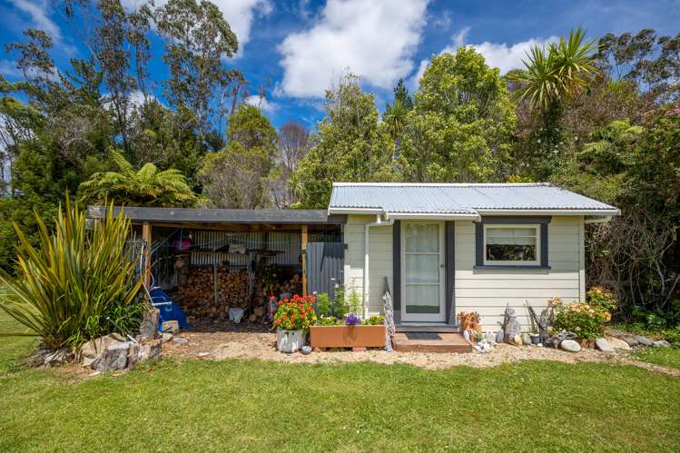 115 Snake Creek Road, Mangarakau Golden Bay_13