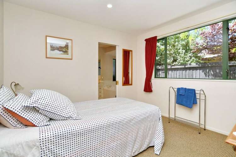 21 Thornwood Place Redwood_15