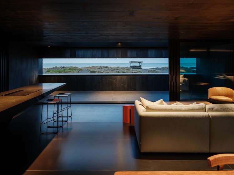  19 Marine Parade South Piha_15