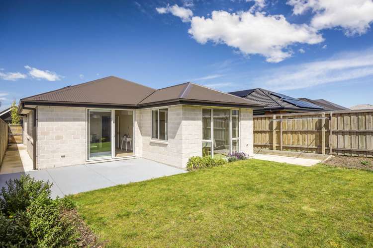 20 Quinn Crescent Woodend_14