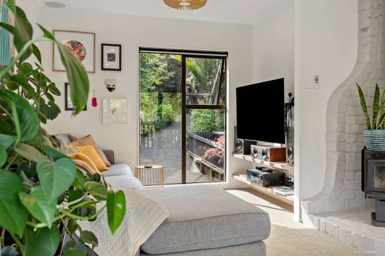 53 Rimu Road Oratia_10