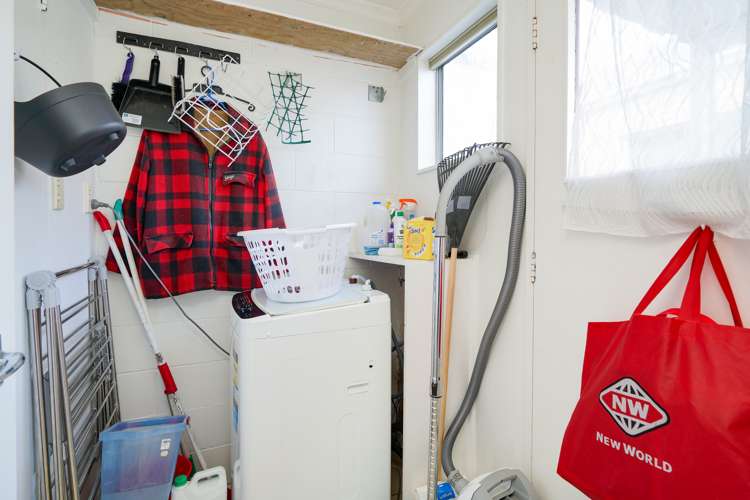 1/214 Crinan Street Appleby_10