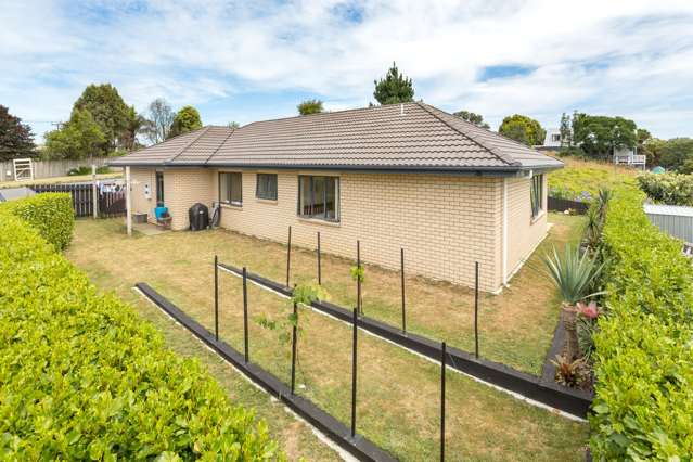 84 Collingwood Road Waiuku_1