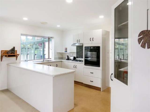 34 Warwick Drive 1095_3