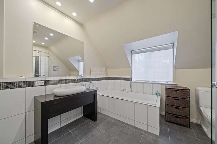 56a Barton Road Heretaunga_15