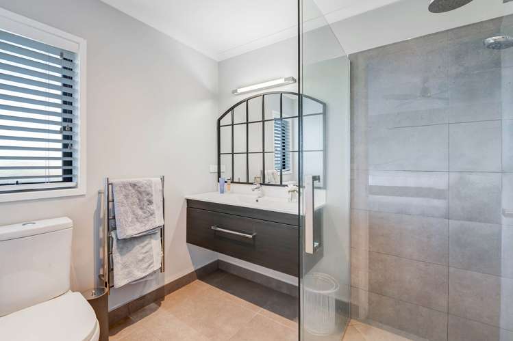 57 Discovery Drive Gulf Harbour_11