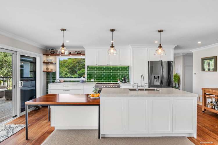 6 Tram Gully Road Awhitu_13