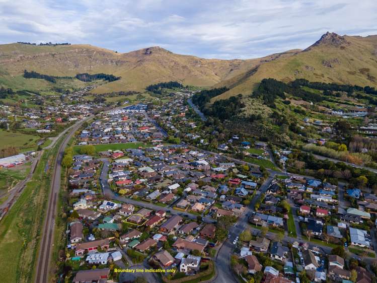 32b Laing Crescent Heathcote Valley_16