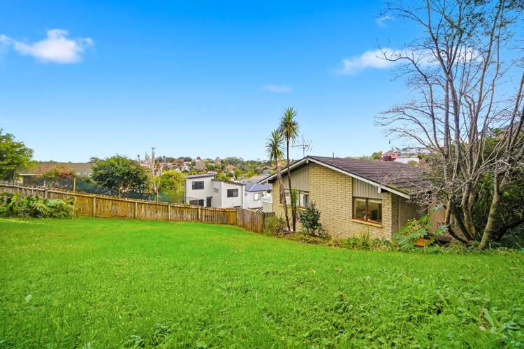 2/7 Newstead Avenue Browns Bay_10