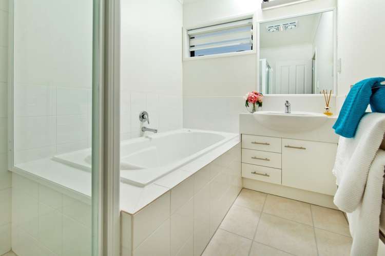 14 Thomas Hamer Place Greenhithe_15