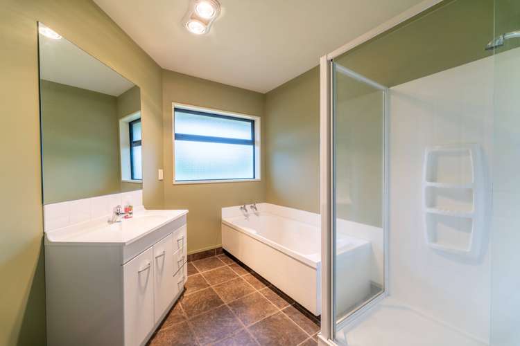 212a Pages Road Marchwiel_17