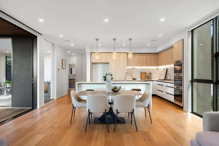 8C William Souter Street Forrest Hill_14