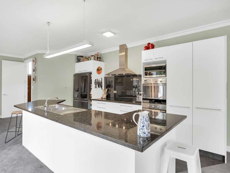 61 Eastwood Rise Waimairi Beach_10