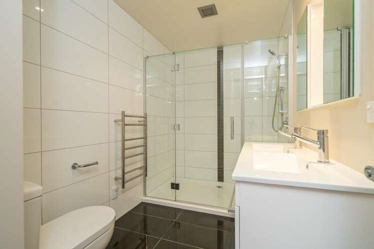  41/61 North Road North East Valley_8