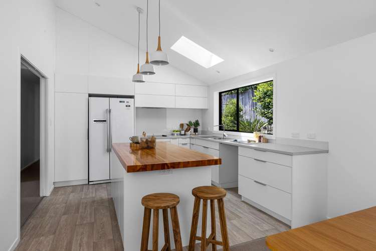 230a Beach Road Campbells Bay_14