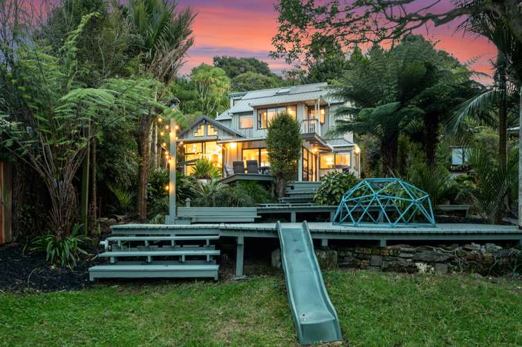 10 Raroa Terrace Waiatarua_31