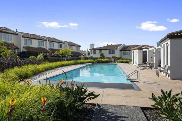 100 Naples Way Albany_1