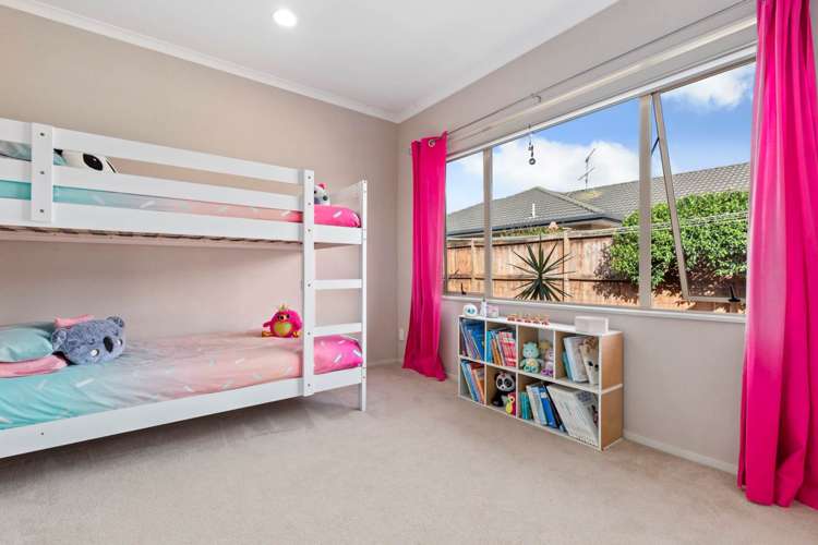 31 Stranraer Crescent Wattle Downs_12