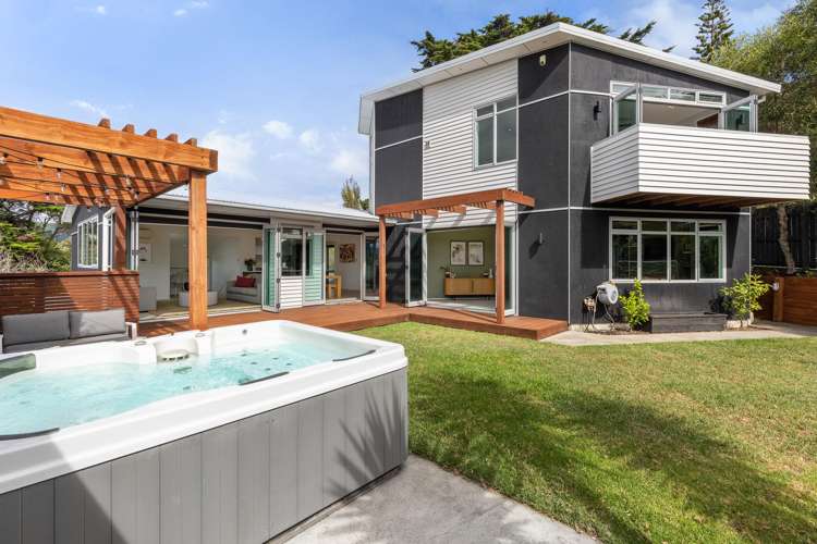 8 Tiromoana Road Raumati South_19