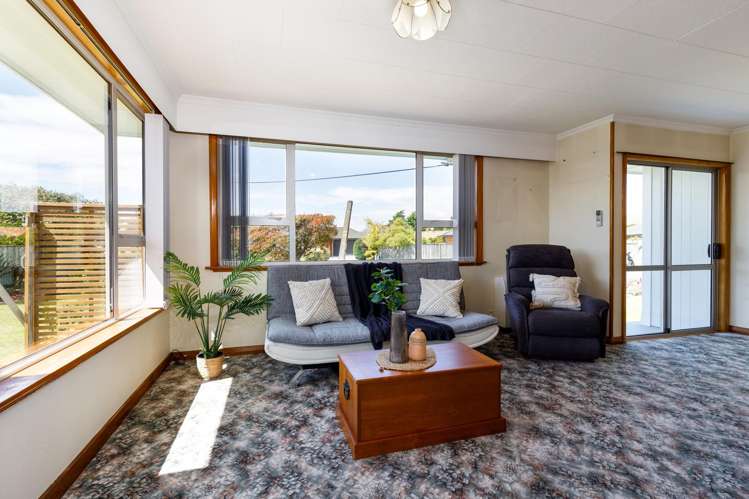 24 Burleigh Road_5