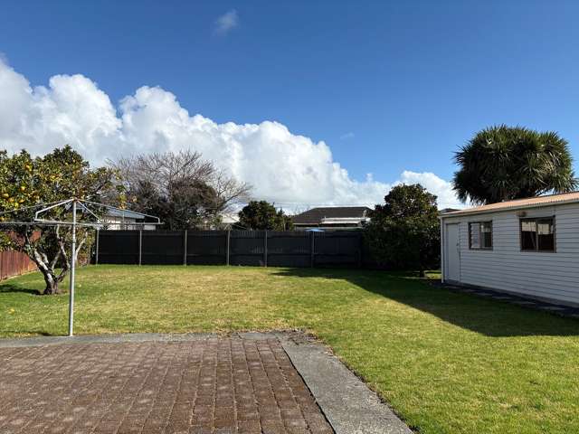 6 Mountbatten Place Papakura_1