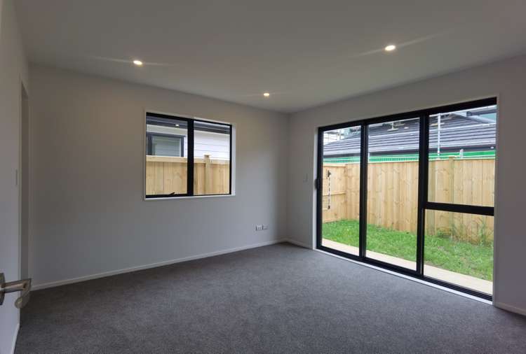 8 Waka Ama Road 1657_3