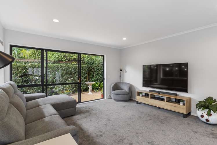 2/39 Oliver Street Point Chevalier_10