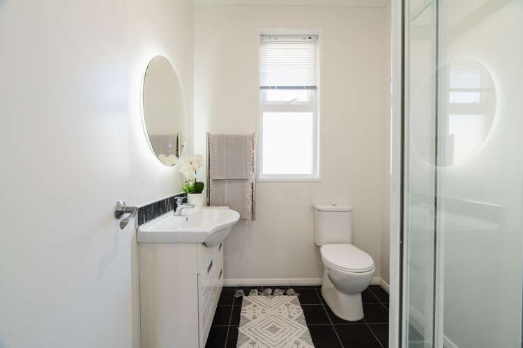 8 Dryden Street Mosgiel_18