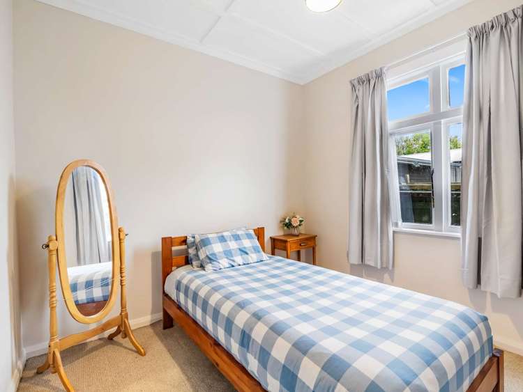 8 Chelwood Street Takaro_21