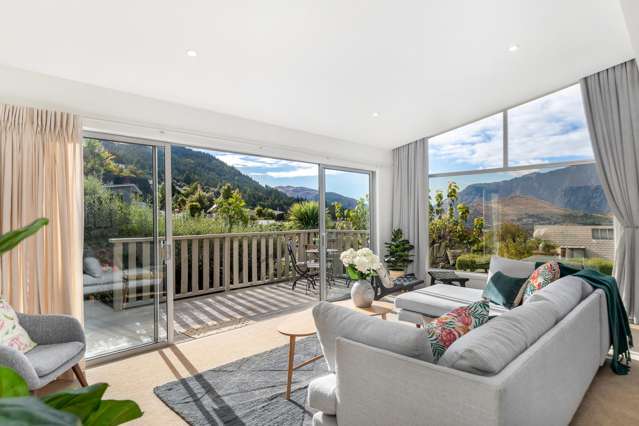 28 Avalon Crescent Fernhill/Sunshine Bay_4